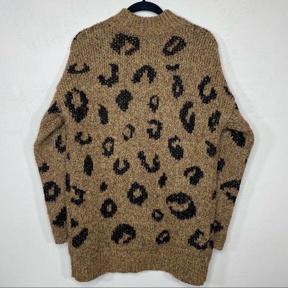 Universal Thread Chunky Leopard Pullover Sweater - Picture 2 of 10